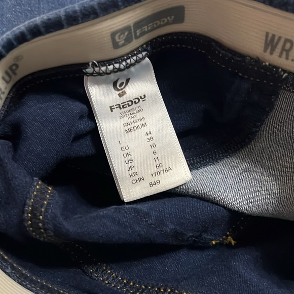 Freddy distressed denim - Picture 3 of 5